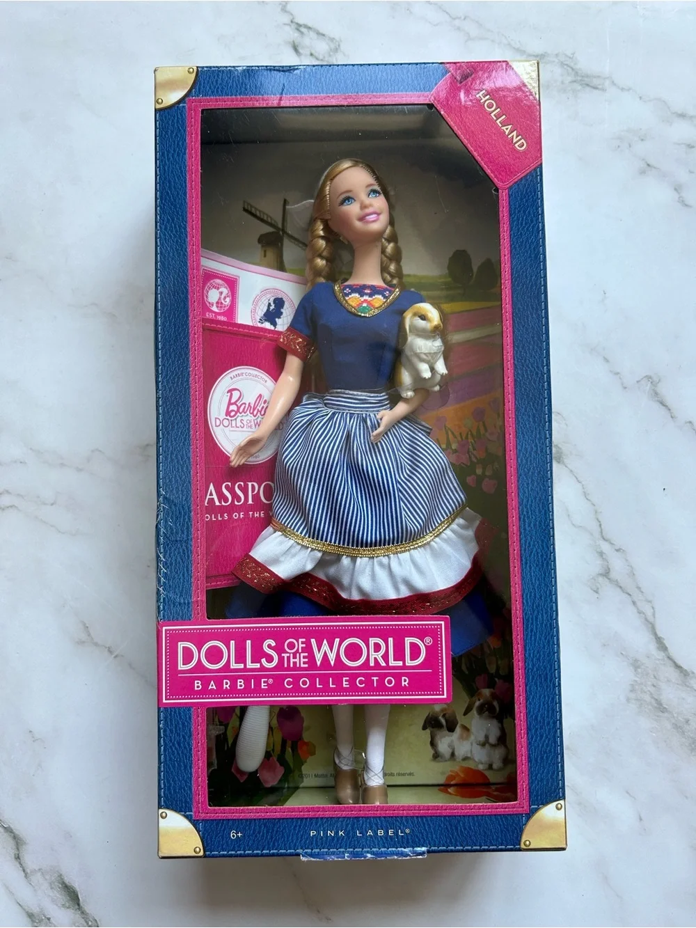 Passport Dolls Of The World Holland Barbie Doll